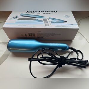New in Box - BaBylissPRO Ionic Deep Waver